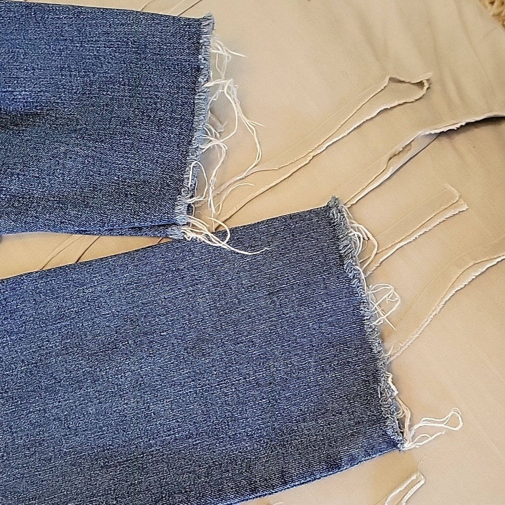 AG Jeans - Picture 7 of 7